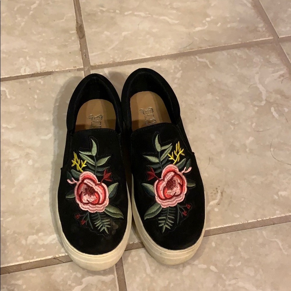 Slip on sneakers